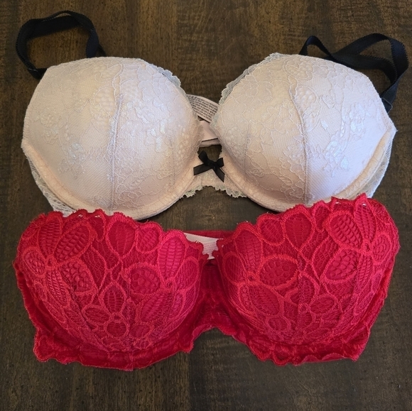 Victory Secret Bra Lot Of 2 Push Up Bras Lacey 32C - Picture 1 of 9